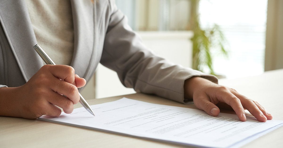 Processo de Tradução Juramentada: passos essenciais para validar documentos no exterior